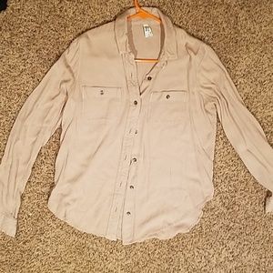 Muddy Blush button up shirt size Small